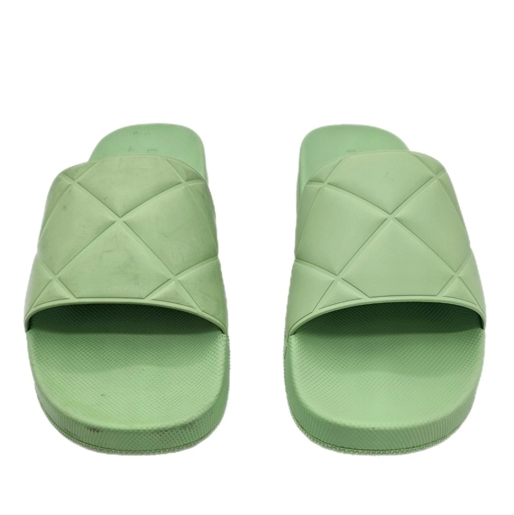 Bottega Veneta Womens Chunky Pool Sandals Rubber Quilted Pistachio 41